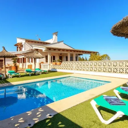 Barbara In Villa Petra (Mallorca)